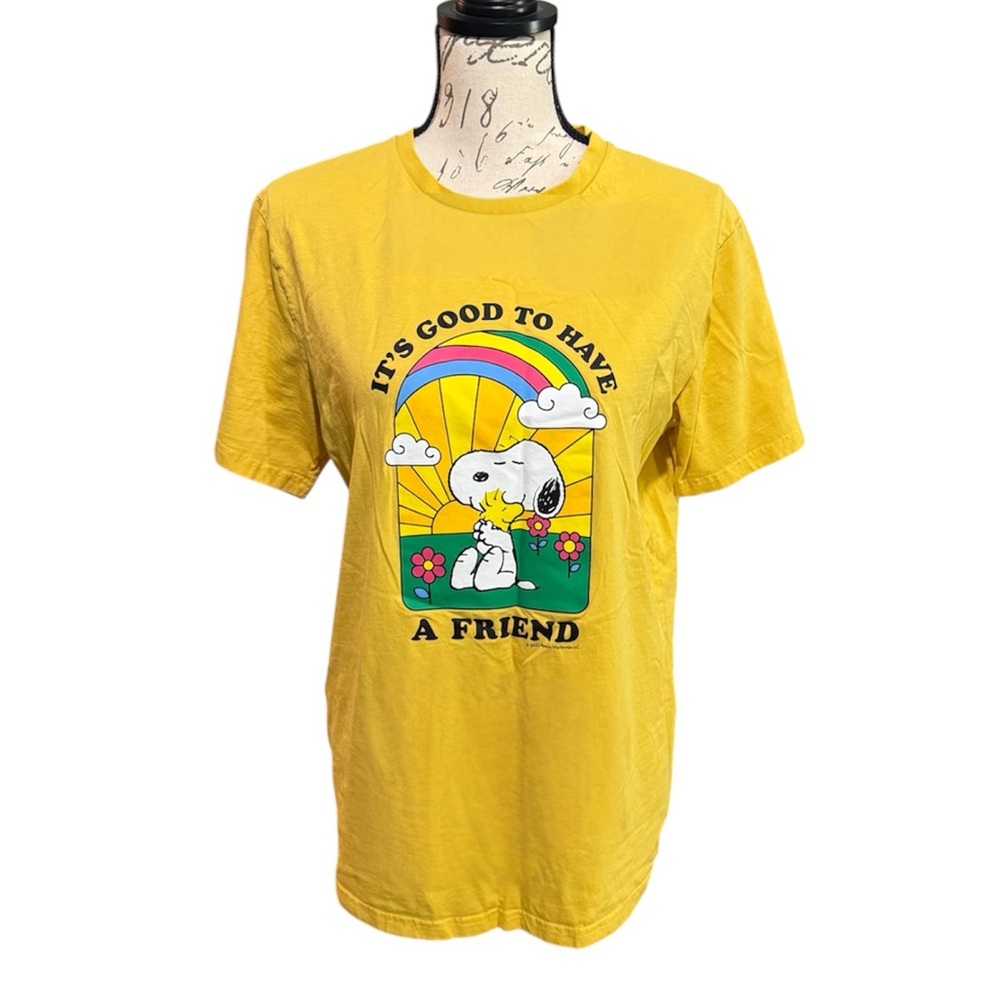 Hallmark Exclusive Brief Insanity Snoopy It’s Good to Have a Friend T-shirt